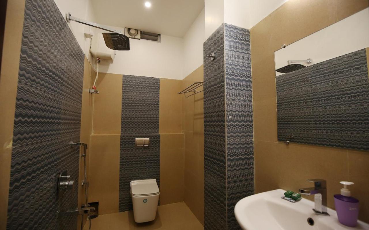 Hotel Marina Manor Порт Блеър Екстериор снимка