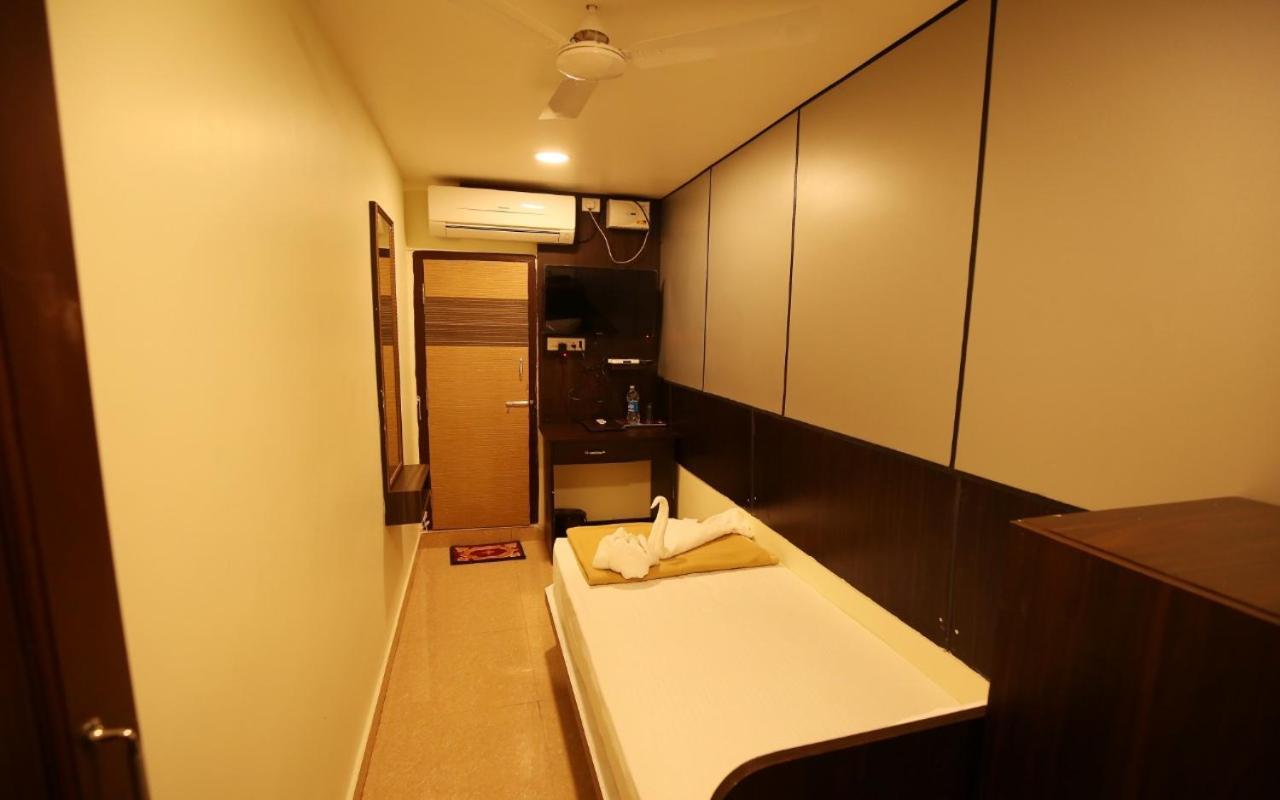 Hotel Marina Manor Порт Блеър Екстериор снимка