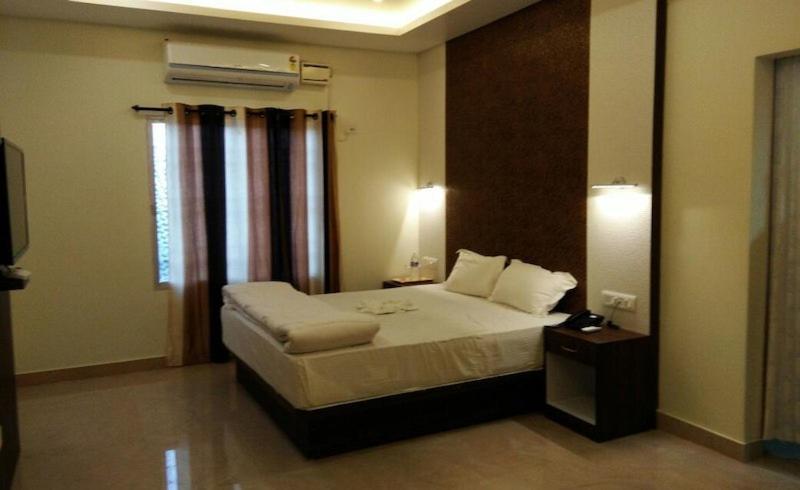 Hotel Marina Manor Порт Блеър Екстериор снимка